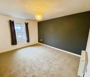 2 bedroom Flat To Let - Photo 5