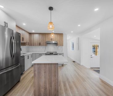 For Lease - 338 Old Mosley Street Unit# Unit 2, Wasaga Beach, Ontario - Photo 3