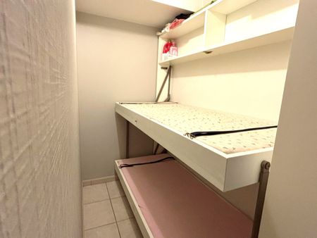 Studio met slaaphoek in een residentie met verwarmd zwembad – vlak bij de zeedijk in Oostende! - Foto 5