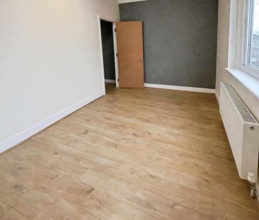 4 bedroom terraced house to rent - Photo 4