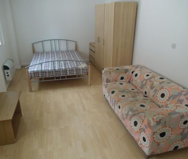 Studio to rent - Photo 5