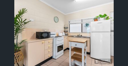 Furnished 2-Bedroom Unit in Tropical Trinity Beach Oasis - Photo 3