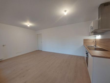 Location Appartement 2 pièces 49m² DEVILLE LES ROUEN 76250 - Photo 3