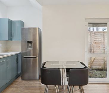 1 Bed Bungalow, Hamilton Road Mews, SW19 - Photo 6