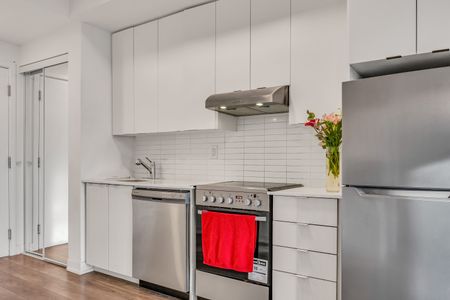For Lease - 120 Canon Jackson Drive Unit# 406, Toronto, Ontario - Photo 5