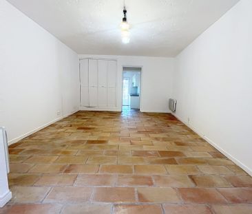 Location Appartement 2 pièces 42m² GRASSE 06130 - Photo 3