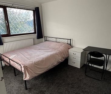Room in a Shared House, St John's Road, LS3 - Photo 4