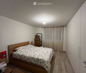 Charmant 2.5 pièces moderne avec balcon, vue dégagée à Gimel - Photo 2