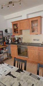 3 Bed Flat, St. Wilfrids Street, M15 - Photo 3