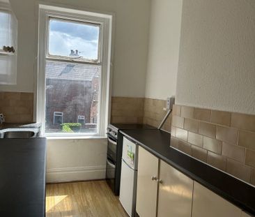 Flat 3 17, Derbyshire Lane, Manchester, M32 - Photo 5
