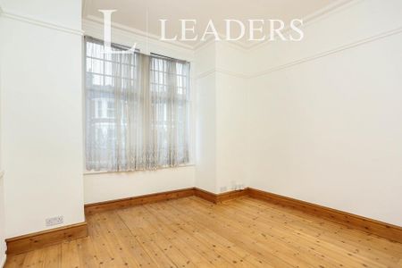 4 bedroom terraced house to rent - Photo 5