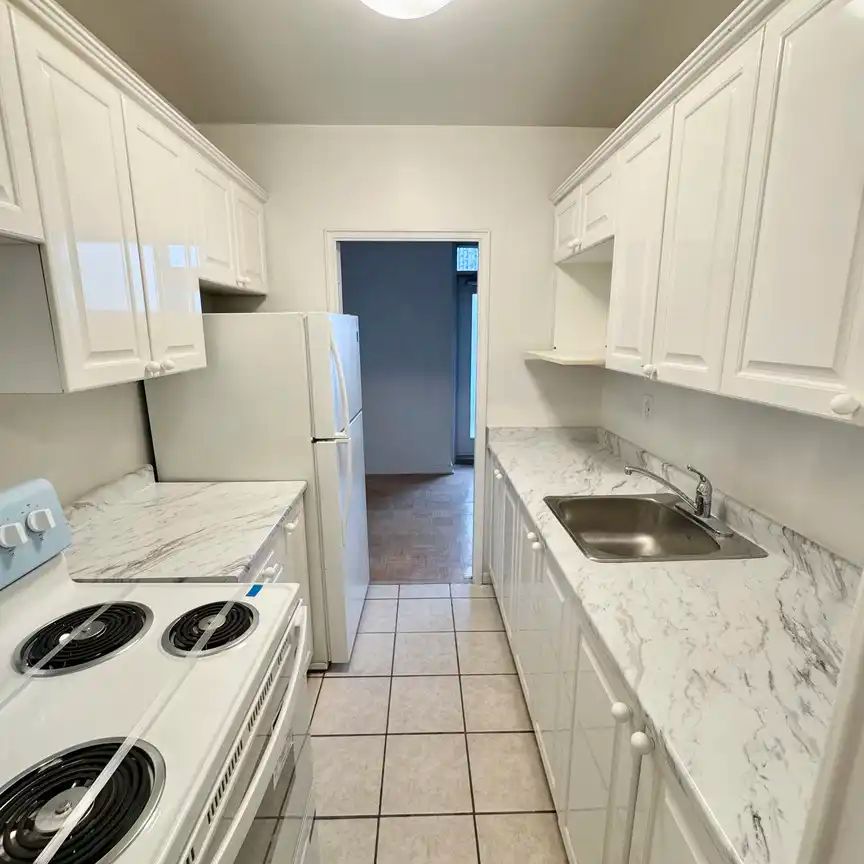 Heathmuir Tower — 1 Bedroom - Photo 1