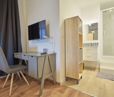 ROGIER Roommate 3 Bedrooms at Reims - Photo 3