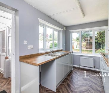 3 bedroom bungalow to rent - Photo 2
