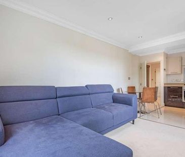 Cambridge Park, St Margarets, TW1 - Photo 2