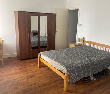 Studio Flat, Park Royal Road, NW10 - Photo 3