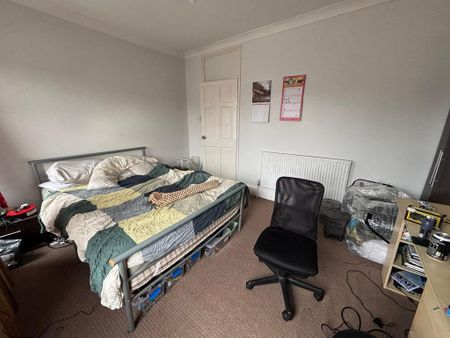 4 bedroom house to rent - Photo 2