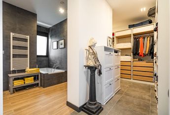 3 bedroom luxury Villa for rent in Marbella Del Este, Andalusia