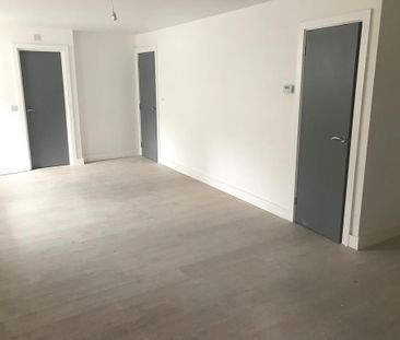 2 bedroom link detached house to rent - Photo 1