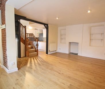 1 bedroom Pretty One Bedroom Cottage to rent - Photo 3