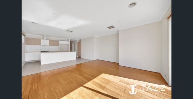 8 Pangana Drive, Point Cook, Vic 3030 - Photo 1