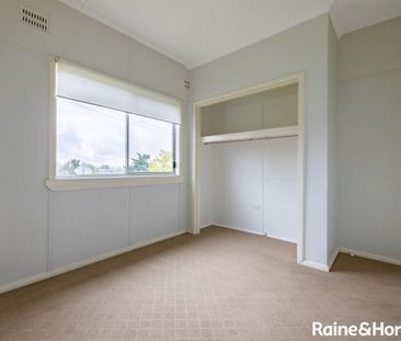 Two bedroom home in West Bathurst - Available 19/12/25 !!! - Photo 4