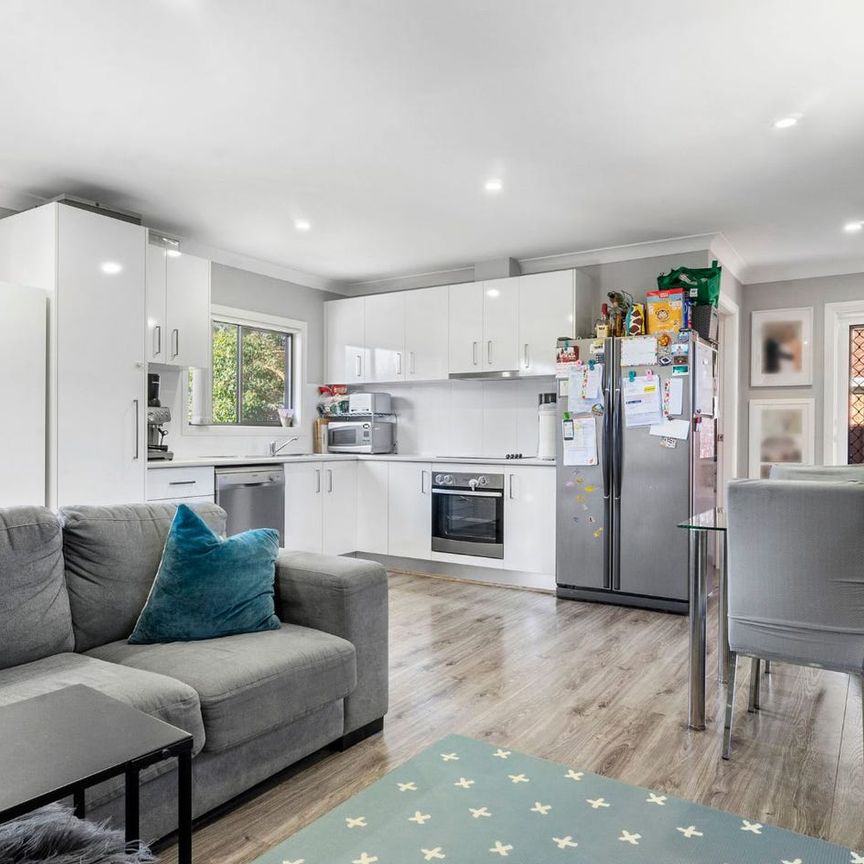 Two Bedroom Granny Flat in Quiet Location - Photo 1