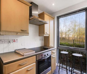 Lanacre Avenue, London, NW9 - Photo 5