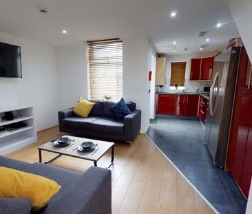 6 bedroom house to rent - Photo 2