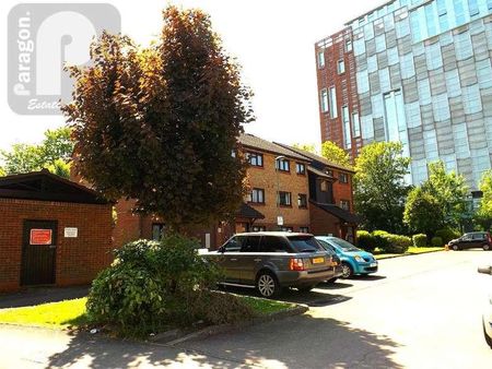 Fleming Walk Pasteur Close, Colindale, NW9 - Photo 5