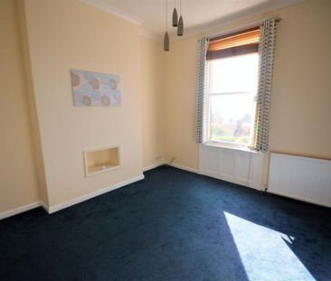 1 bedroom Flat To Let - Photo 3