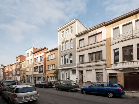 Appartement in authentiek herenhuis op toplocatie - Photo 5