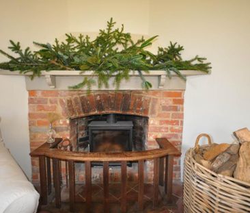 1 bedroom semi-detached house to rent - Photo 4