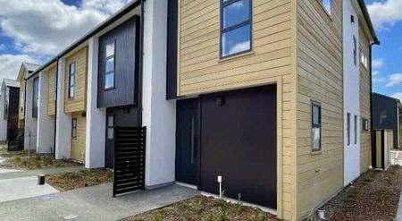 Modern 2-Bedroom Home in Wainuiomata - Photo 4