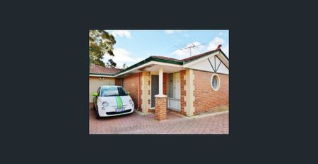 THREE BEDROOM VILLA WITH IT ALL! - Photo 4