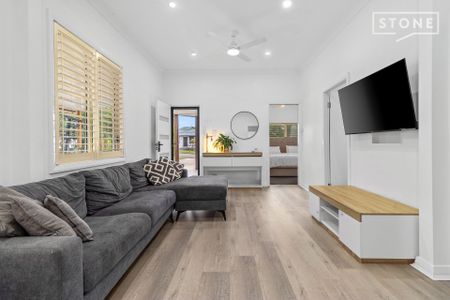 Shortland - Photo 3