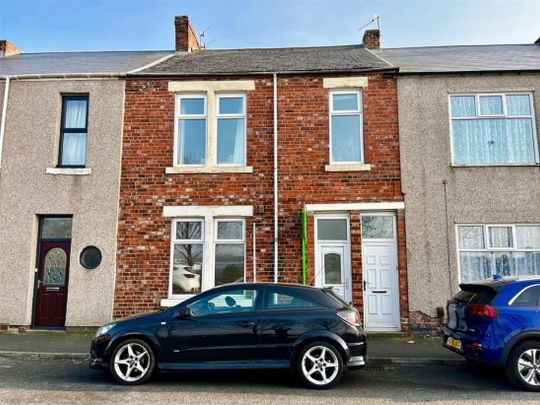 Brack Terrace, Bill Quay, Gateshead - Photo 1