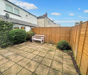 2 bedroom ground floor flat to rent - Photo 6