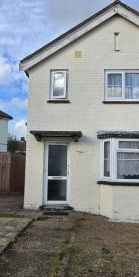 R2 - Stoneleigh Avenue, Enfield EN1 4HH, Property for rent - Photo 4