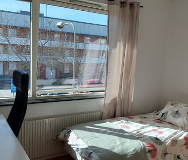 Hjulsta backar, Spånga - Photo 2