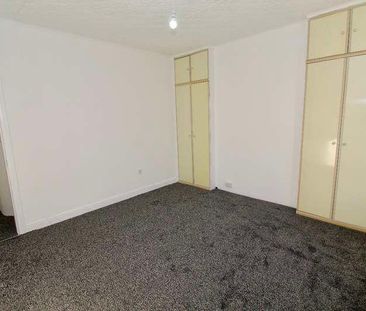 Pomona Street, Rochdale, OL11 - Photo 3