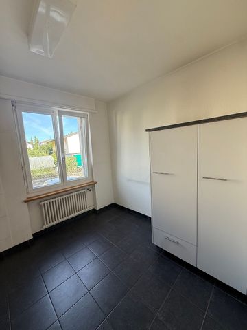 Helle 4-Zimmer-Wohnung mit Balkon in Pratteln - Foto 3