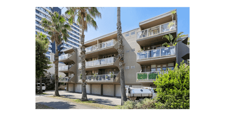 Perfect Lifestyle in Your Modern Sunlit Studio - Photo 2