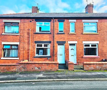 Hollinhall Street, Greenacres, Oldham, OL4 - Photo 2