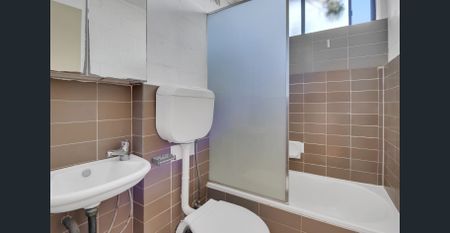 Lifestyle, location and value for money - Photo 4