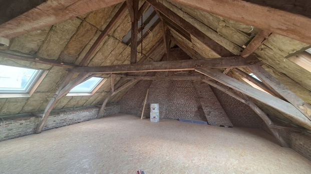 Gerenoveerde woning met 3 slaapkamers, zonnige tuin en gunstig EPC in hartje Poperinge - Photo 1