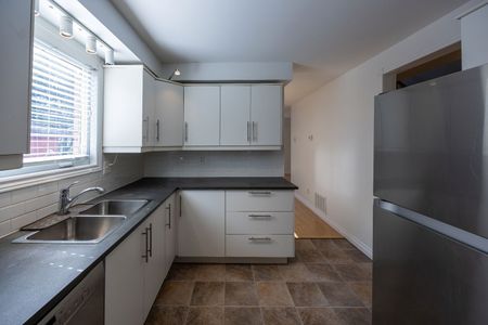 For Lease - 385 Trailridge Crescent, Oshawa, Ontario - Photo 2