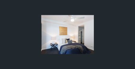 Contemporary Urban Living with Stunning Harbour Views - Photo 5