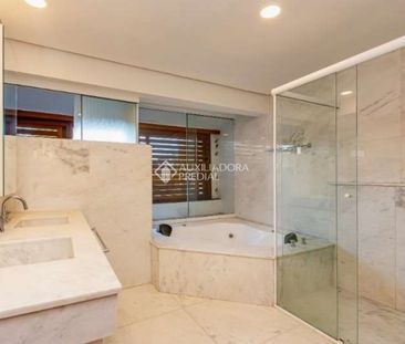 Casa com 4 quartos e 400m² para alugar em Cristal, Porto Alegre. - Foto 5