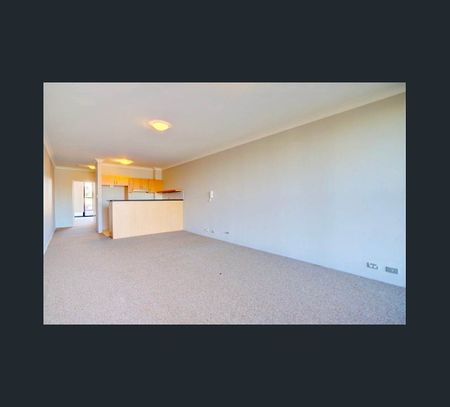 28/7 Railway Avenue, Stanmore, NSW 2048 - Photo 2